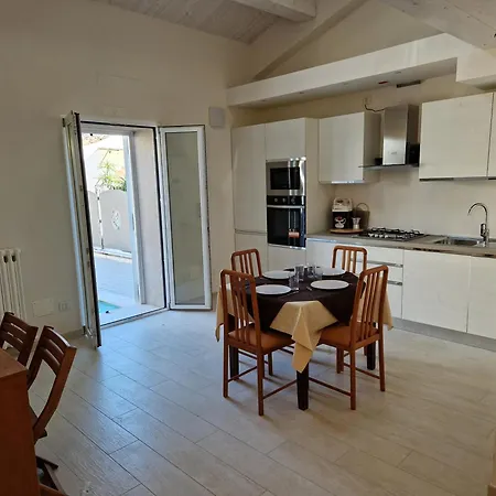 Fulgida *